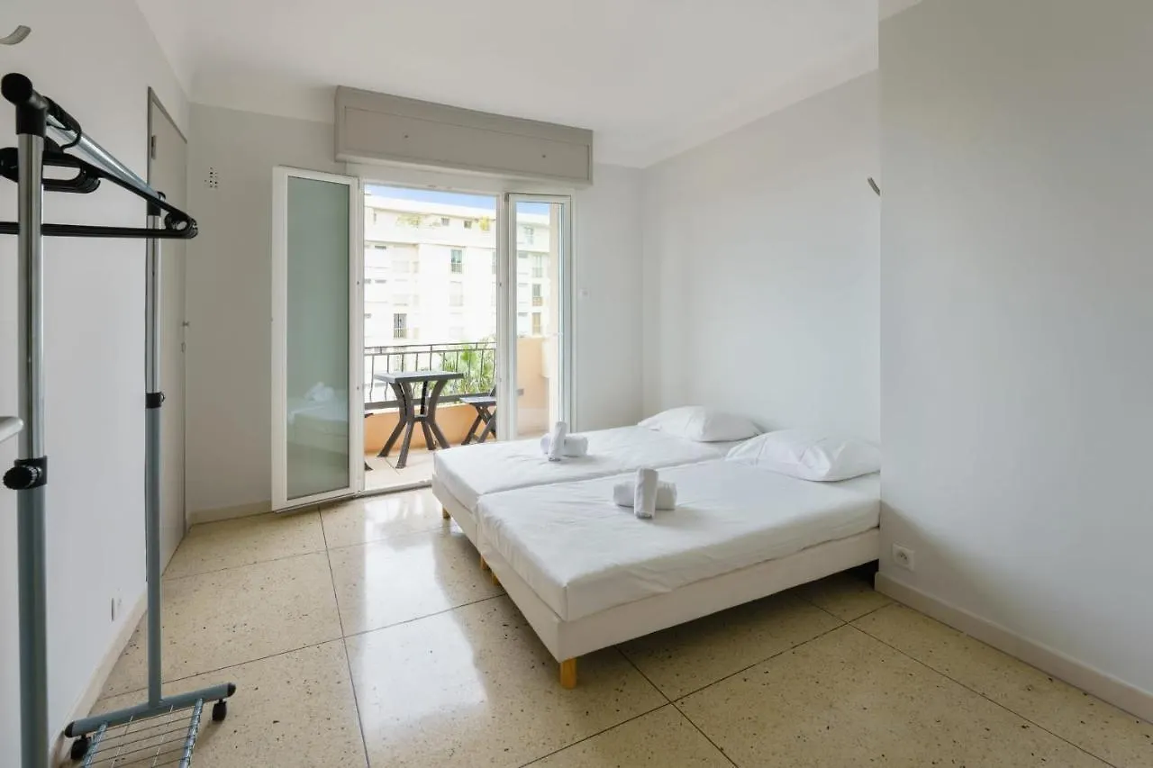 Appartement De Madrid - Welkeys Cannes France